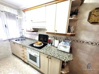 Pis  Calle gregorio aurre. Piso de tres dormitorios y un baño en la felguera  consúltenos s