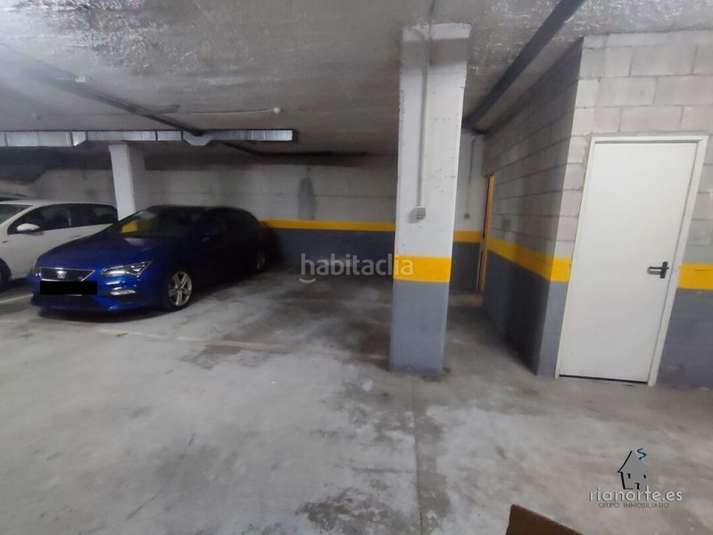 Foto 11e72347-e8c6-4e5d-ad5c-63085cb06812. Aparcament cotxe a La Felguera Langreo