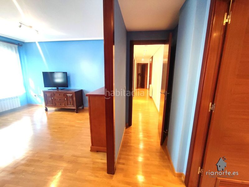 Foto aaa23dd2-d513-4a0a-b5da-06ed4fa4bba8. Pis amb calefacció aparcament a La Felguera Langreo