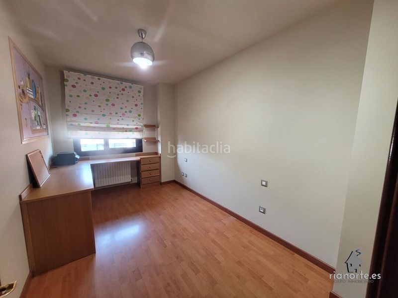 Foto a96f8618-163d-4faa-8eae-ae9ca4fe3fec. Lloguer pis amb calefacció aparcament a La Felguera Langreo