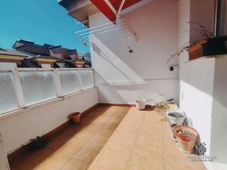 Pis  Calle langreo. �tico de 3 dormitorios con terraza  y trastero en pola de lavian