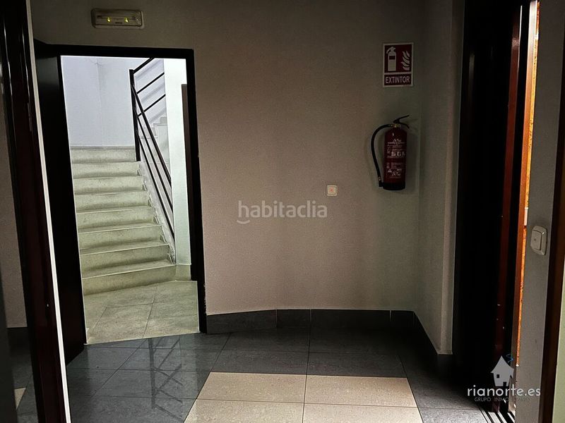 Foto ae457eb2-06ae-499f-9924-fbe91ef8f627. Àtic amb calefacció aparcament a La Felguera Langreo