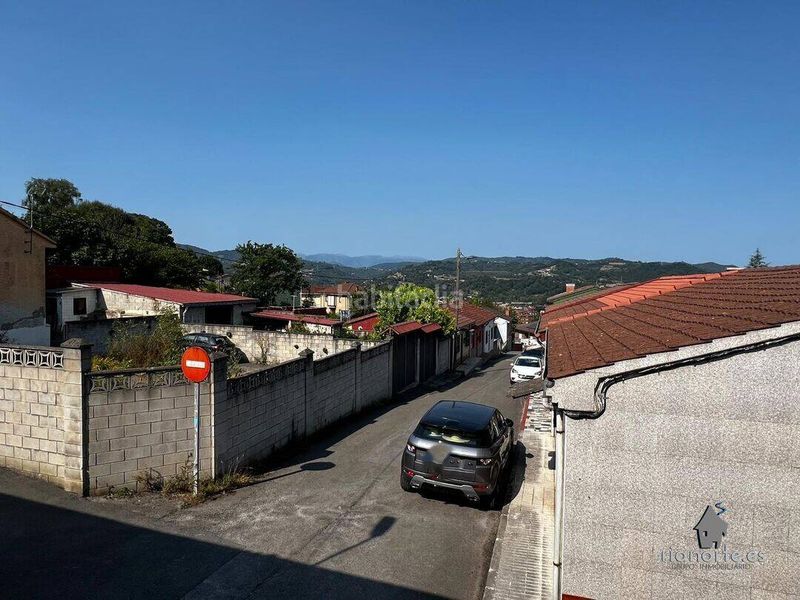 Foto 2e3a93dd-4f99-4bff-ba50-2628f8fd92bd. Casa adossada amb calefacció a La Felguera Langreo