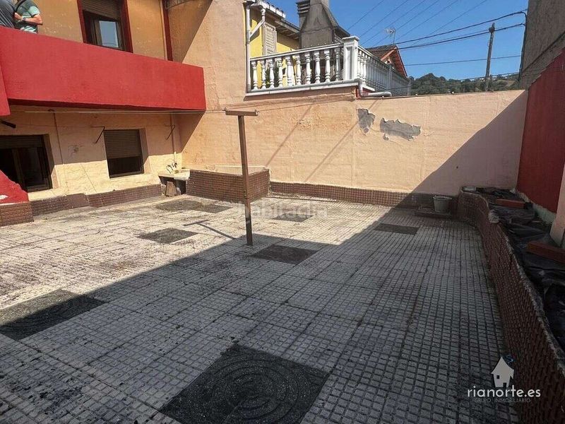Foto 5edc2f0e-de57-4901-9b03-f564f2bb2d0d. Casa adossada amb calefacció a La Felguera Langreo