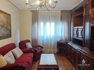Appartamento in La Felguera. Precioso piso de 3 habitaciones y 2 baños en el centro de la fel