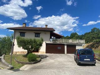 Mas  Diseminado rural barreiatua. Idiazabal. venta de magnfica casa de 370 m2 con 5 habitaciones,