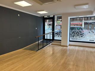 Location Local commercial à Tolosa. Local comercial en calle samaniego, junto a la avda. de navarra