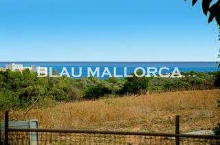 Mas à Cales de Mallorca. Casa de campo a reformar con vistas al mar y a las montaãas en c
