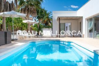 Maison jumelée à Port Nou - Port Verd - Port Vell. Chalet idãlico en port verd