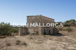 Mas à Maria de la Salut. Finca con vistas despejadas cerca de maria de la salut
