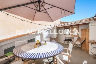 Casa pareada en Capdepera Poble. Casa, techo libre de unos 192m2 recientemente reformada en capde