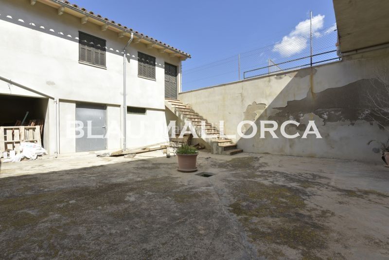 Foto acb7bfd1-9e64-458a-bb4f-72f5aca160a7. Casa aparellada a Son Servera poble Son Servera