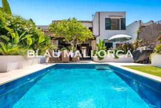 Maison jumelée à Son Servera Poble. Adosado reciãn reformado con piscina en venta en son servera