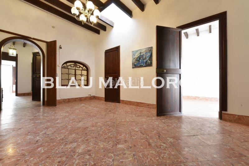 Foto c63b9ad8-8484-4d4b-9718-0d5ef10a1b0e. Casa aparellada a Manacor centre Manacor