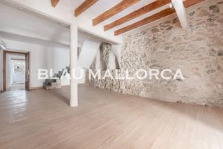Towny house in Artà Poble. Casa en arta