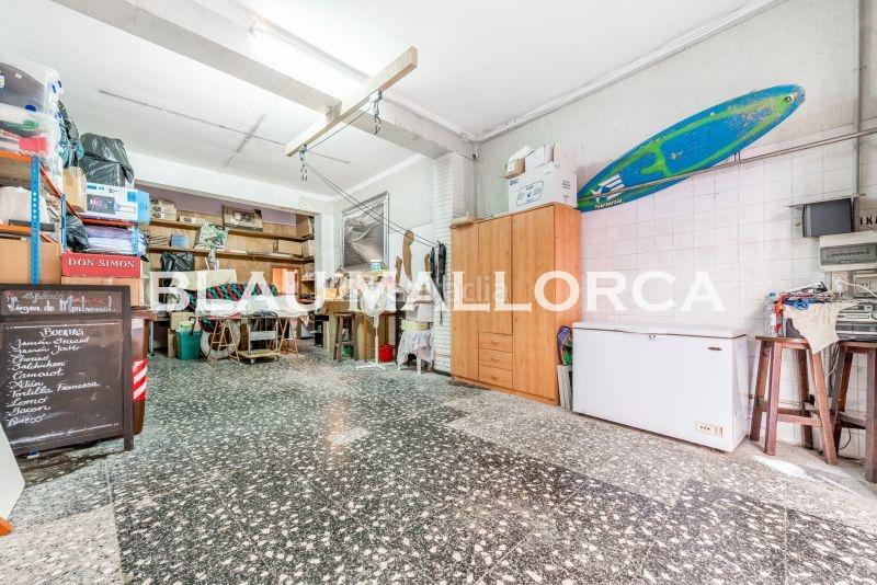 Foto 562b775f-52b8-4cbb-bbcd-e57880eface0. Parking voiture dans Manacor centre Manacor