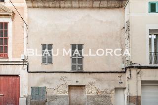 Doppelhaus in Manacor Centre. Casa para reformar con patio en manacor