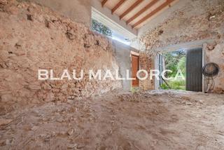 Masía en Costitx. Encantadora finca rãstica con casa de piedra