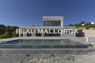 Doppelhaus in Manacor Centre. Chalet en construcciãn con increãbles vistas cerca de manacor