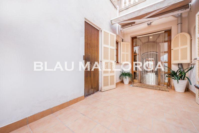 Foto 954d29c3-1b18-420f-a3ac-f649245a6562. Casa aparellada a Manacor centre Manacor