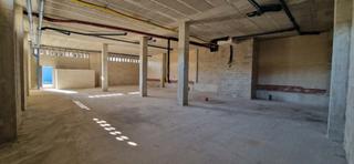 Location Local commercial à Calle valle de egüés 2295