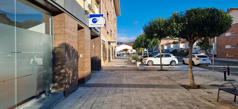 Foto 042604d9-7a94-4b5f-b90e-d4754e1e7e6d. Local commercial dans avenida irún 7 dans Ezcabarte