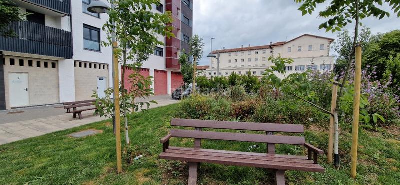 Foto e56f7265-9890-46da-8971-b6fc5eeb5c16. Locale commerciale in plaza ardantzea 6 in Villava / Atarrabia