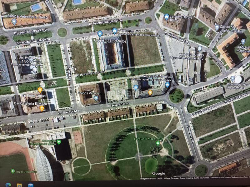 Foto 7e80c890-d745-45fa-b5bc-01b180327ddf. Terreny residencial a Haro