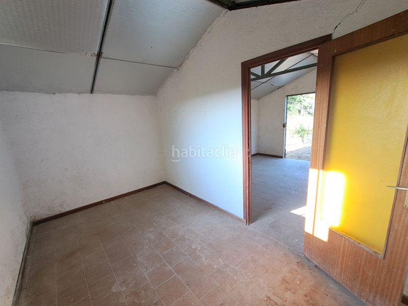 Foto a2c1e074-1216-4aa1-8fde-1d57a5e6e665. Terreny residencial a Anguciana