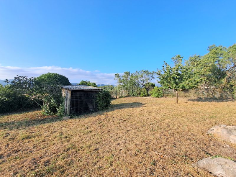 Foto f06bf196-a0dc-41de-a674-b0a2d138b3f4. Terreny residencial a Anguciana