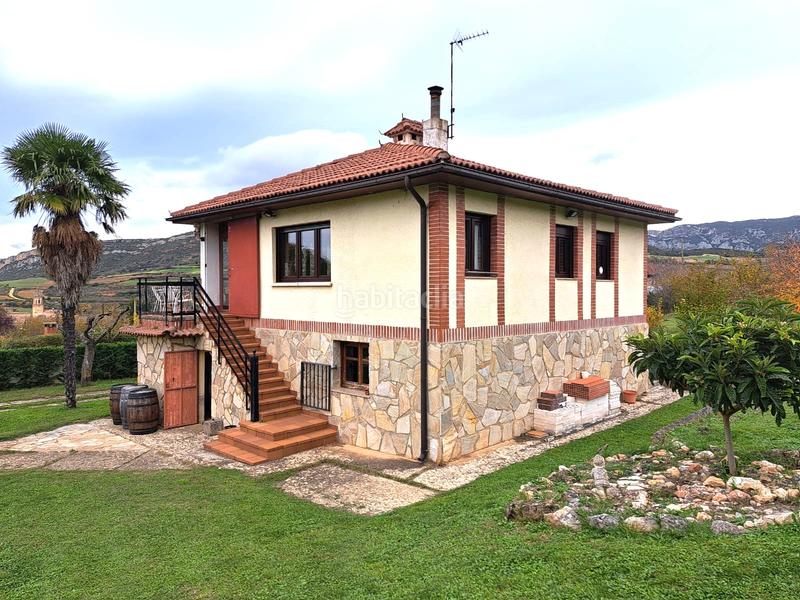 Foto d5198373-ce4d-4f9e-b1c6-f3ebaad84b6e. Casa con camino in Labastida
