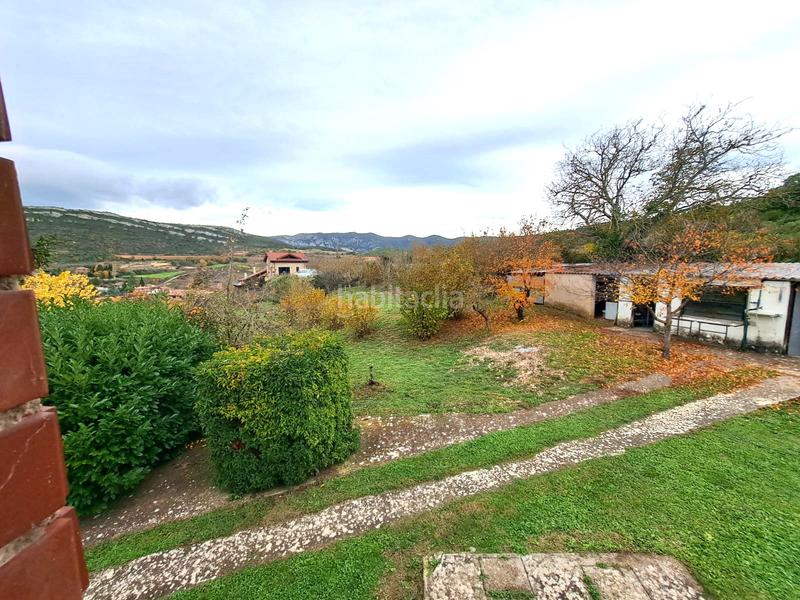 Foto f445423d-e1d6-405e-a022-9fb79e2ff12f. Casa con camino in Labastida