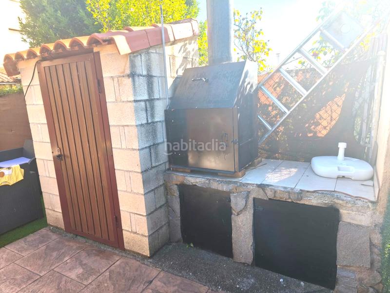 Foto 35579d22-c773-44f4-afe2-fec14cf2bfd3. Chalet oportunidad. . chalet adosado con terreno de 64 m2 y urbanización con piscina comunitaria en el precio de 168.800 €. en Cihuri