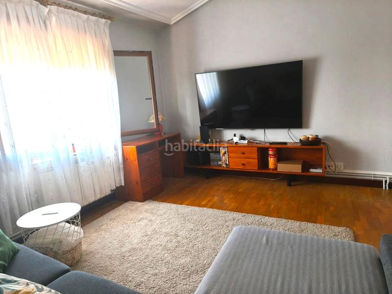 Foto 47b90027-aa29-4949-b585-47e417fde9f8. Chalet oportunidad. . chalet adosado con terreno de 64 m2 y urbanización con piscina comunitaria en el precio de 168.800 €. en Cihuri