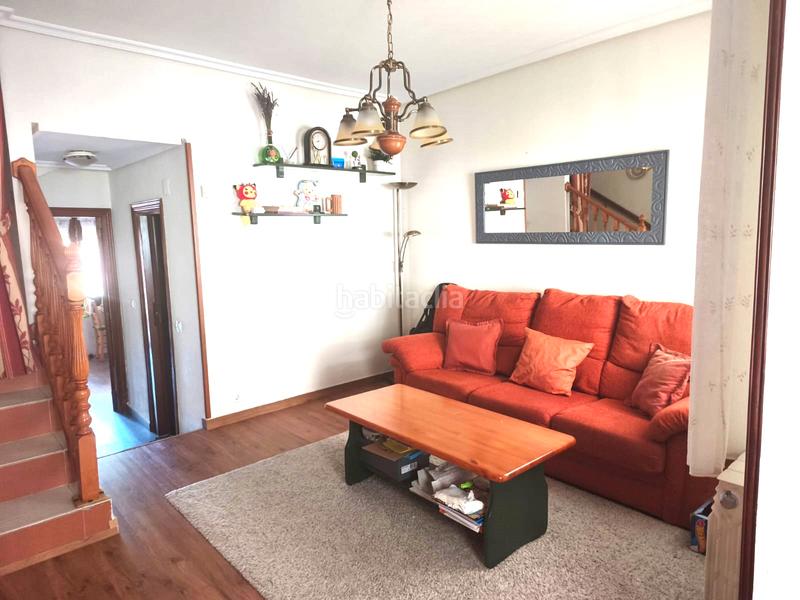 Foto 5f124dfa-0b48-4ee7-9c83-ef57045673ff. Chalet oportunidad. . chalet adosado con terreno de 64 m2 y urbanización con piscina comunitaria en el precio de 168.800 €. en Cihuri