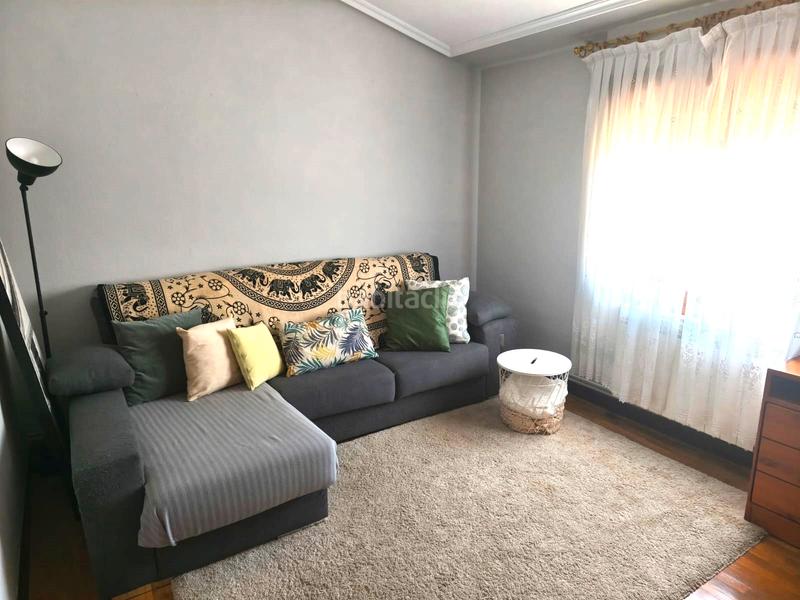 Foto a80eef2b-3a78-4abb-adc8-402d73312ac4. Chalet oportunidad. . chalet adosado con terreno de 64 m2 y urbanización con piscina comunitaria en el precio de 168.800 €. en Cihuri