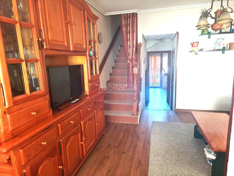 Foto babcc2d7-d716-495e-b8af-d114d70f3fe7. Chalet oportunidad. . chalet adosado con terreno de 64 m2 y urbanización con piscina comunitaria en el precio de 168.800 €. en Cihuri