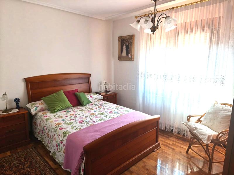 Foto e3eb4fe6-2fb2-4bcb-8681-81fc76206617. Chalet oportunidad. . chalet adosado con terreno de 64 m2 y urbanización con piscina comunitaria en el precio de 168.800 €. en Cihuri