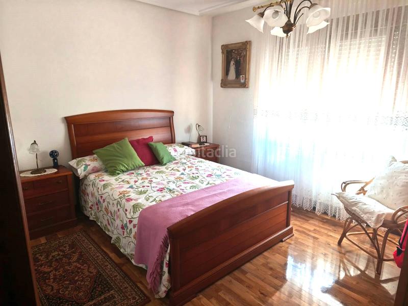 Foto f51f86b7-b1cf-4e70-ad3c-d6bc06bc675d. Chalet oportunidad. . chalet adosado con terreno de 64 m2 y urbanización con piscina comunitaria en el precio de 168.800 €. en Cihuri