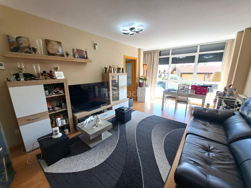 Foto b8896252-e333-41f4-ab3e-9106d9fa1d0b. Apartament amb calefacció aparcament a Tirgo