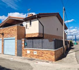 Doppelhaus  Calle barandas. Gran oportunidad. cuzcurrita de río tirón. chalet pareado en esq