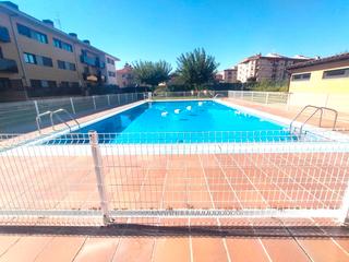 Apartamento  Calle nuestra senora de valvanera. Gran oportunidad, vivienda con garaje y trastero en urbanización