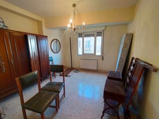 Pis  Calle hermanos sánchez del río. Oportunidad. haro. vivienda con ascensor a cota 0 y calefacción