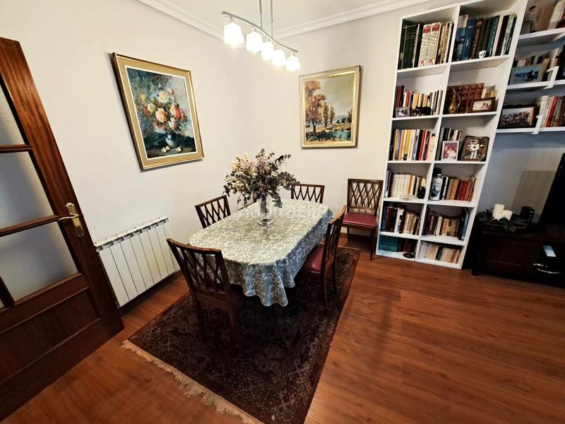 Foto 96cb3687-e0e9-44cc-90c8-a8dd361d8127. Piso oportunidad. . amplio piso con ascensor a cota 0, garaje y trastero en pleno centro en el precio de 185.000 € en Haro