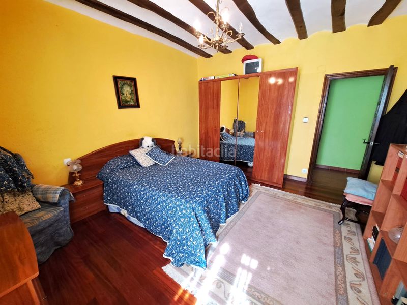 Foto 4285f5da-a229-47cf-9e42-cd145df72eca. Casa aparellada amb xemeneia calefacció aparcament a Baños de Rioja