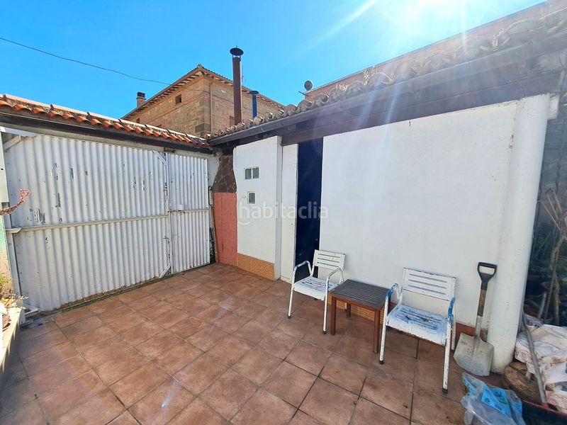 Foto 5253b30c-ece7-4372-8bed-4a62a5a250f6. Casa aparellada amb xemeneia calefacció aparcament a Baños de Rioja