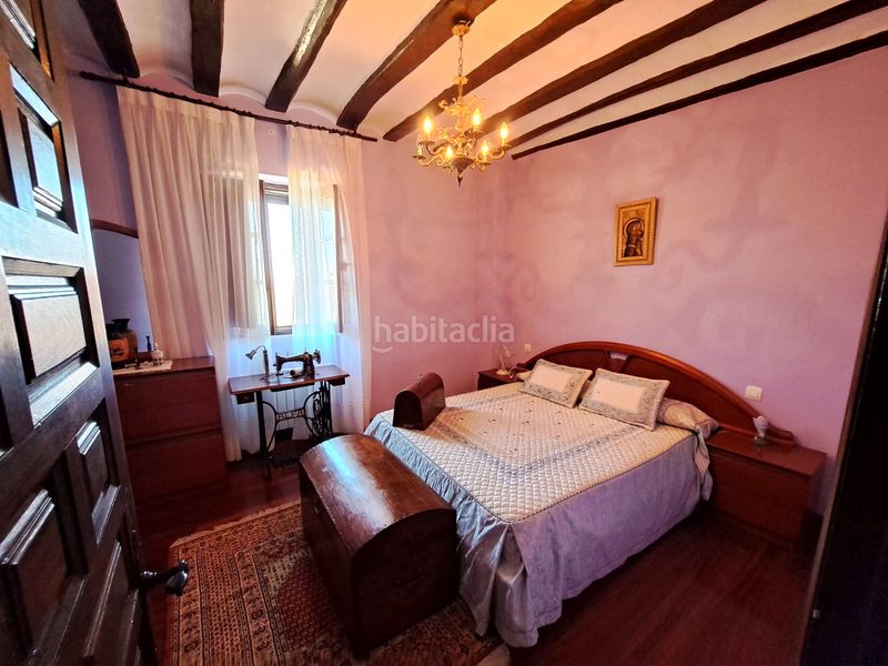 Foto 531d27bc-ed23-4650-8e43-2d679460f06b. Casa aparellada amb xemeneia calefacció aparcament a Baños de Rioja