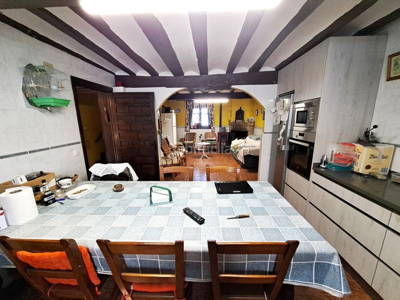 Foto abf58fcc-72d2-41ba-955f-c913c089243a. Casa aparellada amb xemeneia calefacció aparcament a Baños de Rioja