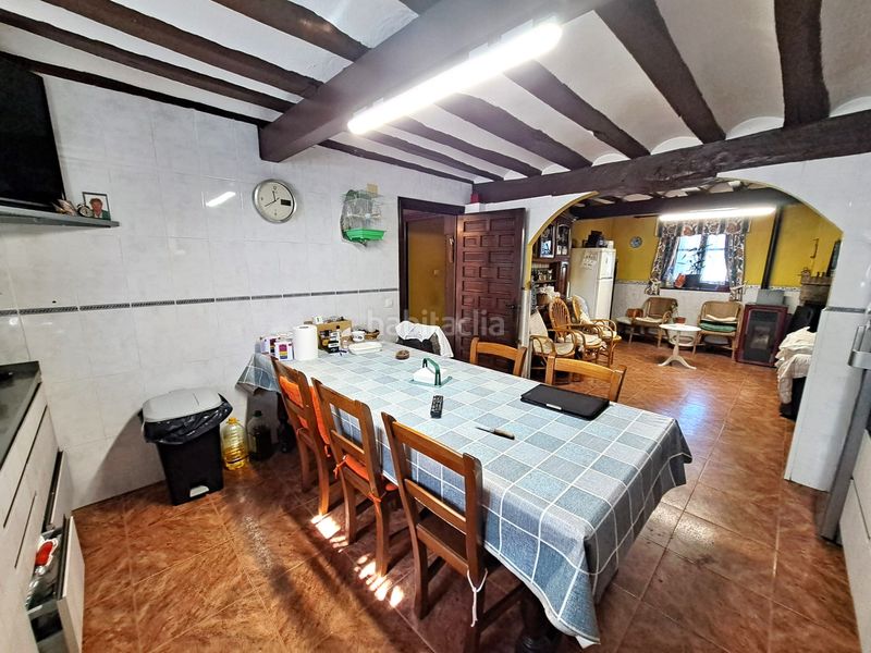 Foto c899f981-7638-4f87-b423-372093d54913. Casa aparellada amb xemeneia calefacció aparcament a Baños de Rioja