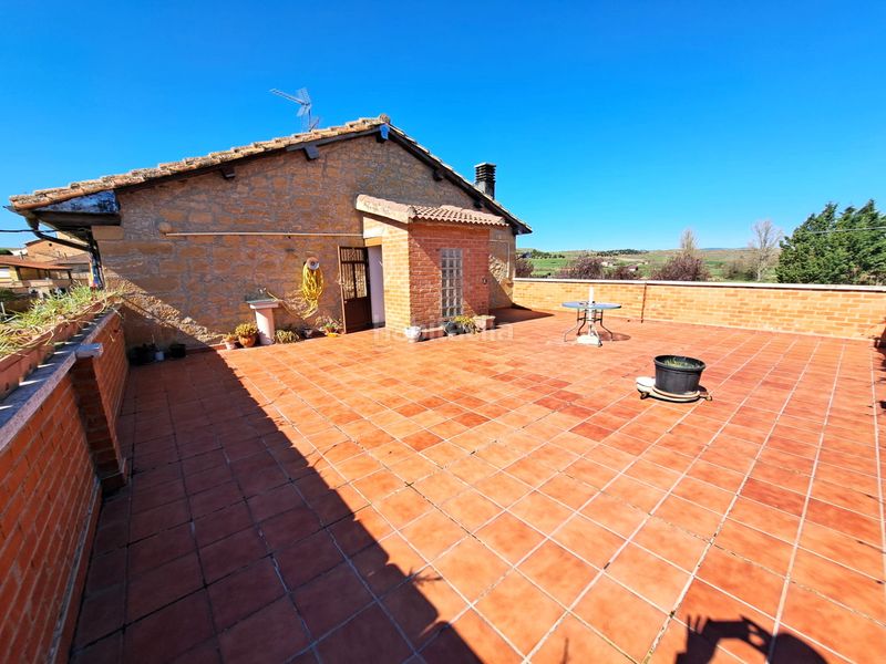 Foto cedcb371-046b-448a-a4f4-000bd1459ad8. Casa aparellada amb xemeneia calefacció aparcament a Baños de Rioja